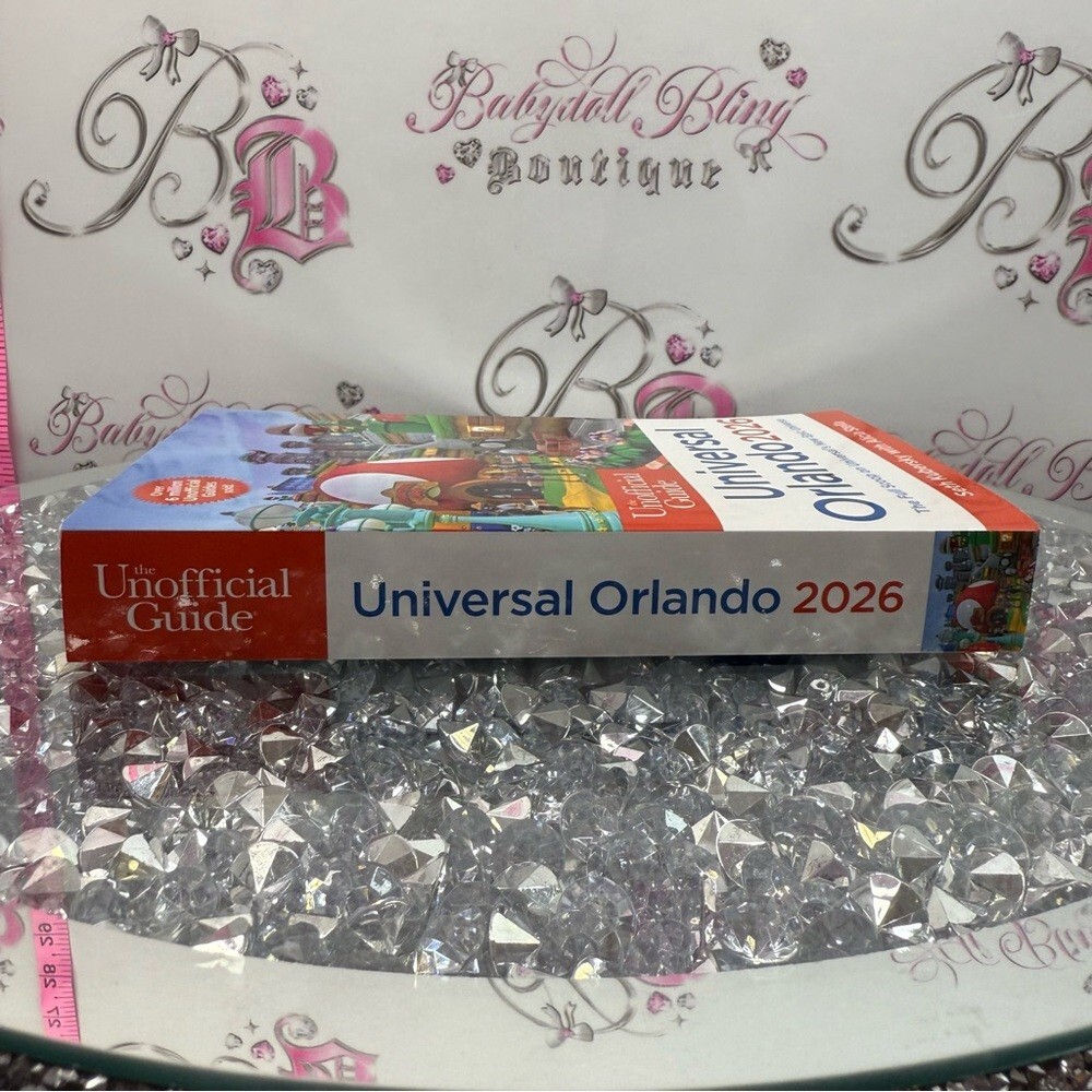 : Universal Orlando 2026 - Travel Guide (Red/White) book new - Picture 3 of 3